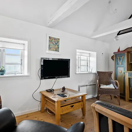 2 Bedroom Amazing In Ferienhaus Blåvand