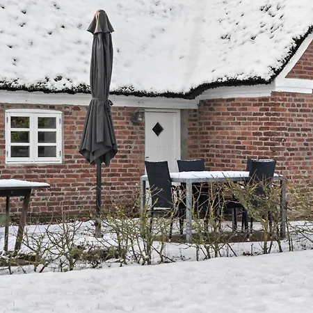 Ferienhaus 2 Bedroom Amazing In